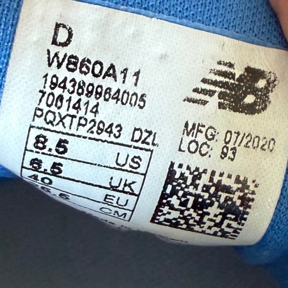 New Balance Fresh Foam 860v11 Running Shoes Light Blue W860A11 Womens 8.5 D Wide - Picture 3 of 8